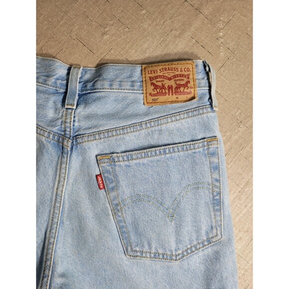 Levi's 501 Womens Size 26 / 2  Shorts  Button Fly Distressed Cuffed Denim (32) - Picture 8 of 11